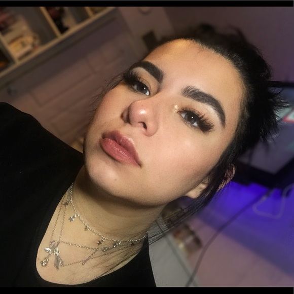 Meet your Posher, Bella - Picture 1 of 1